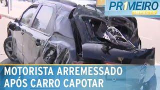 Motorista é arremessado após carro capotar em avenida de SP | Primeiro Impacto (25/12/24)