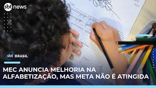 Alfabetização melhora, mas não alcança meta de 2024, diz Ministério da Educação | #SBTBrasil
