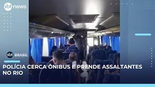 Assalto a ônibus no Rio causa pânico entre passageiros: "se entrega, mané" | SBT Brasil (07/05/25)