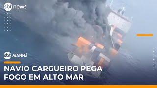 Navio pega fogo na Índia e quatro tripulantes seguem desaparecidos | #SBTManhã