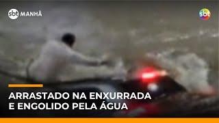 Motorista é arrastado por enxurrada e tem carro engolido pela água na Bahia | #SBTManha