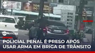 Policial penal saca arma e atira em carro após briga de trânsito | #SBTNotícias