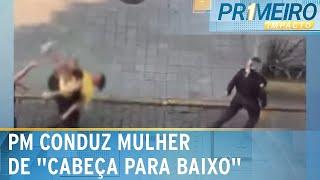 Mulher é levada de cabeça para baixo para viatura policial no RJ | Primeiro Impacto (7/10/24)