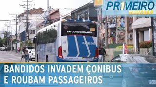 Criminosos assaltam ônibus com passageiros na Av. Brasil, no Rio | Primeiro Impacto (09/01/25)