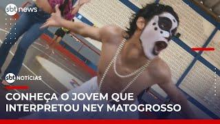 Conheça a história do jovem que viralizou ao interpretar Ney Matogrosso | #SBTNotícias