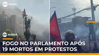 Manifestantes invadem Parlamento do Nepal e Primeiro-Ministro renuncia | #SBTManhã