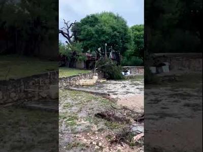 Tempestades e enchentes no Texas deixam ao menos 13 mortos e 20 meninas desaparecidas