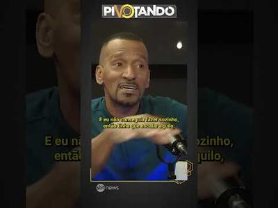 "Antes de sonhar, na realidade que nasci, você precisa sobreviver", lembra Rick Chester