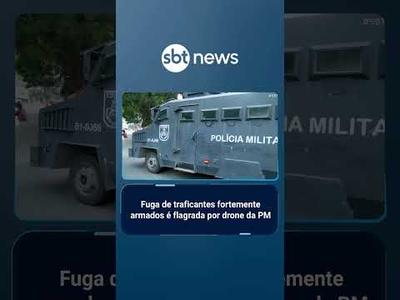 Drone da PM flagra fuga de traficantes armados durante operação na Rocinha
