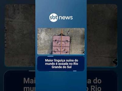Maior linguiça suína do mundo é assada no Rio Grande do Sul