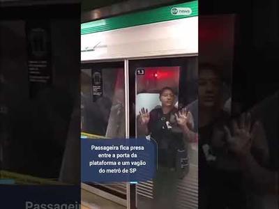 Passageira fica presa entre trem e plataforma na Estação Vila Prudente em SP