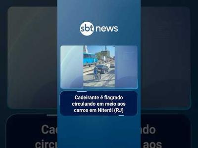 Cadeirante é flagrado circulando em meio aos carros em Niterói (RJ)