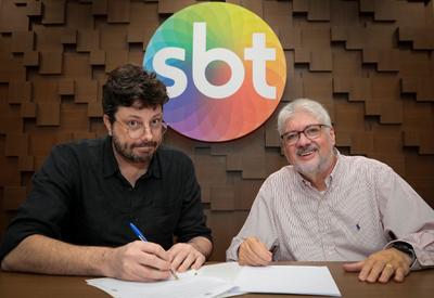 SBT e Danilo Gentili assinam renovação de contrato