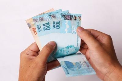 13º salário deve injetar R$ 125,6 bilhões na economia brasileira