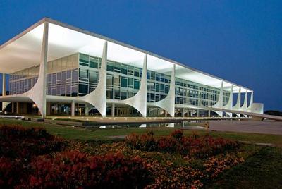 Homem é preso após tentar invadir duas vezes o Palácio do Planalto 