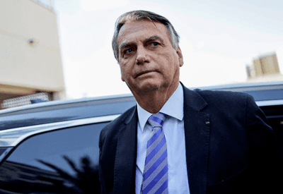 Aliados admitem em reserva que situação de Bolsonaro é melhor na Papudinha