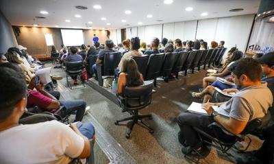 Enem dos Concursos: governo divulga calendário com prova em duas etapas em 2025