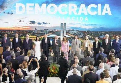 Eventos com representantes dos Três Poderes lembram dois anos do 8 de janeiro