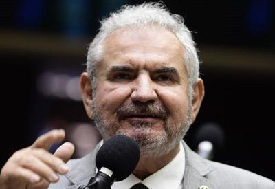 Governo envia novo ofício pedindo alterações no relatório final do Orçamento; votação pode ser adiada