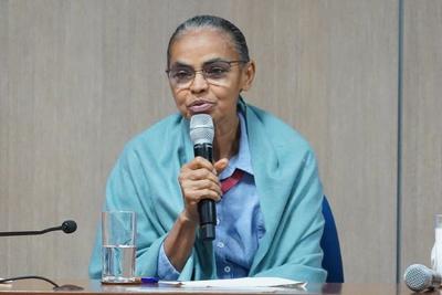 Marina Silva é levada para emergência em Brasília 