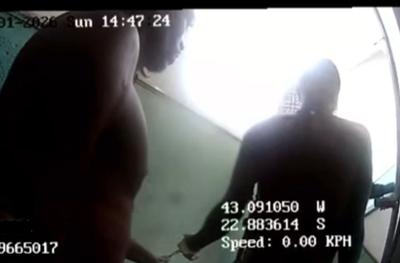 Polícia liberta família feita refém em comunidade de Niterói (RJ)