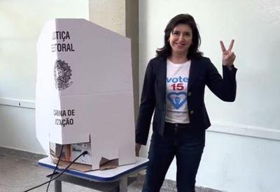 Tebet vota em Campo Grande e lamenta polarização política