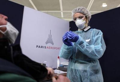 França libera entrada de estrangeiros vacinados, incluindo brasileiros