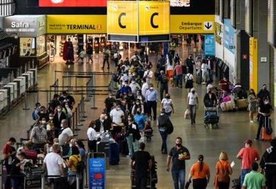 Governo estuda relaxar regra para entrada de viajantes no Brasil