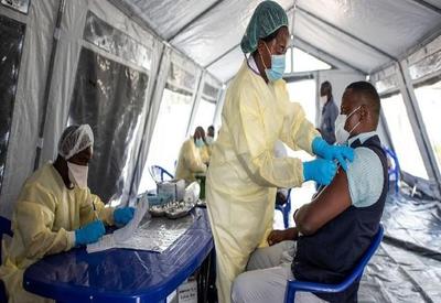 Somente 11% dos africanos estão vacinados contra a covid-19