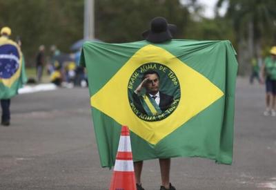 Poder Expresso: "Golpe? Que golpe?", diz Bolsonaro sobre 8 de janeiro