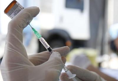 Pazuello promete 230 milhões de doses da vacina contra covid até julho