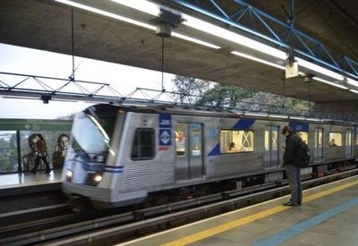 Governo de SP anuncia vacinação de funcionários do Metrô e da CPTM