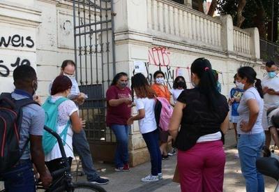 Escolas paulistas registram 741 casos de covid-19