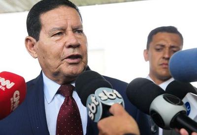 "Aguenta pressão", diz Mourão sobre presidente da Petrobras
