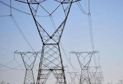 Entidades do setor elétrico apoiam volta do horário de verão para conter crise