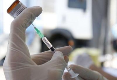 Postos buscam menores de 11 anos para completar vacinação contra meningite