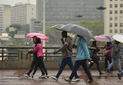 CGE coloca toda a cidade de São Paulo em estado de atenção para alagamentos