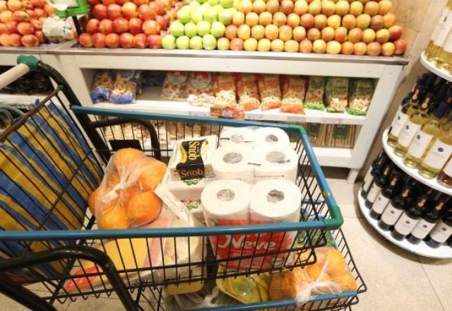 Cesta básica em São Paulo é a mais cara do país e compromete 60% do salário mínimo