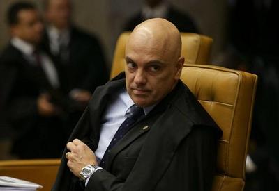 Moraes dá 48 horas para Bolsonaro explicar suposta intimidação à Anvisa
