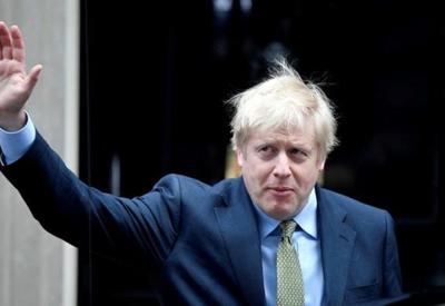 Reino Unido: Boris Johnson admite festa durante isolamento social