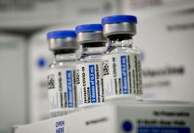 Mudança no esquema vacinal da Janssen gera dúvidas nos brasileiros
