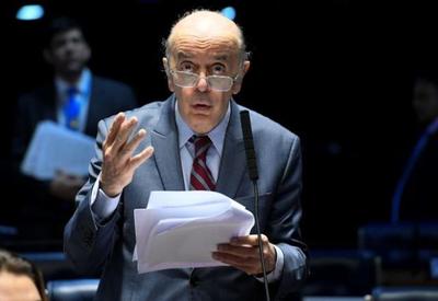 Senador José Serra reassume mandato após tratar Parkinson