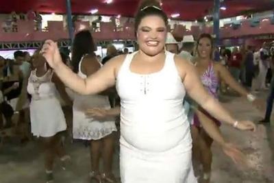 Ala de passistas de escola de samba vai incluir mulheres acima do peso