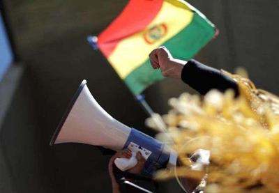 Alegando falta de estrutura, Bolívia decide encerrar ano letivo