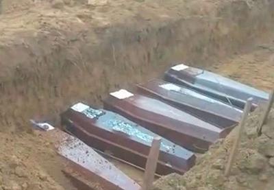 Além de hospitais cheios, Manaus agora sofre colapso no serviço funerário