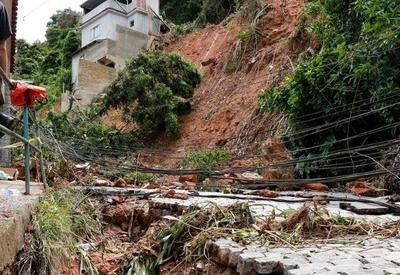 Bombeiros confirmam 5 mortes em Petrópolis após fortes chuvas