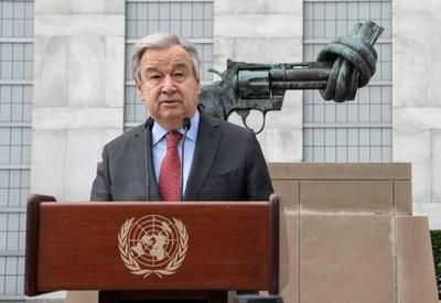 Em Moscou, secretário-geral da ONU pede cessar-fogo à Rússia