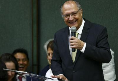 Ao vivo: Geraldo Alckmin toma posse como ministro do Desenvolvimento