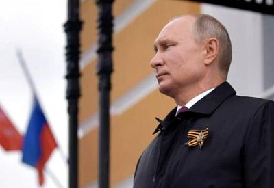 "Operação na Ucrânia foi ação preventiva e na hora certa", diz Putin
