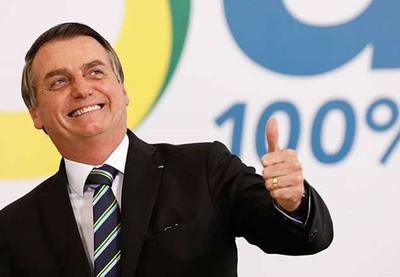 Após cirurgia de 5 horas, Jair Bolsonaro passa bem